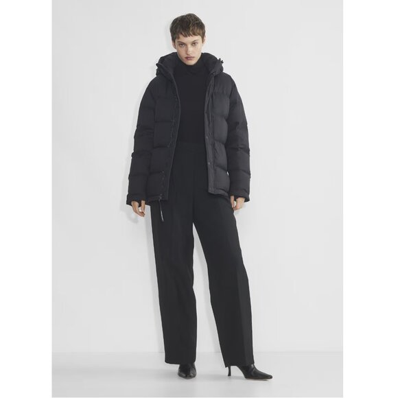 Aritzia, TnA, The Super Puff™ - cliMATTE™, XS Black - Picture 4 of 15